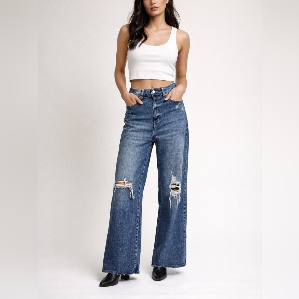 Sz 30 DAZE High Rise Distressed Wide Leg | Medium Wash | Trendy Relaxed Fit